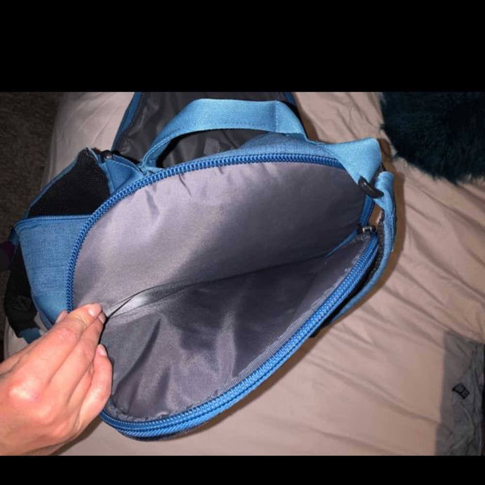 Backpack - Picture 3 of 7